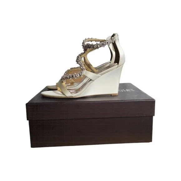 Badgley Mischka Womens Bennet Sandals White Satin Wedge Heels Rhinestone 7 New - Picture 8 of 9